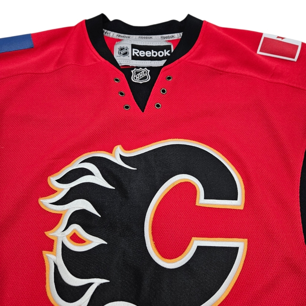 Calgary Flames Reebok Premier Jersey Size L - Picture 4 of 10